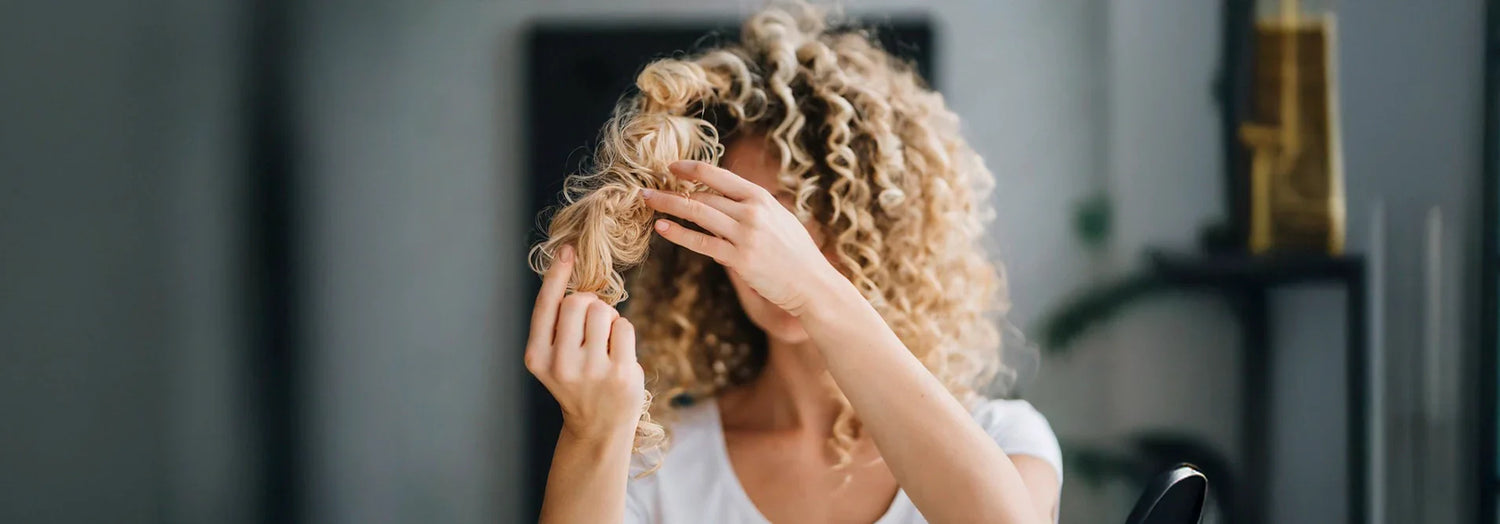 Diccionario Curly: términos y técnicas básicas que debes conocer