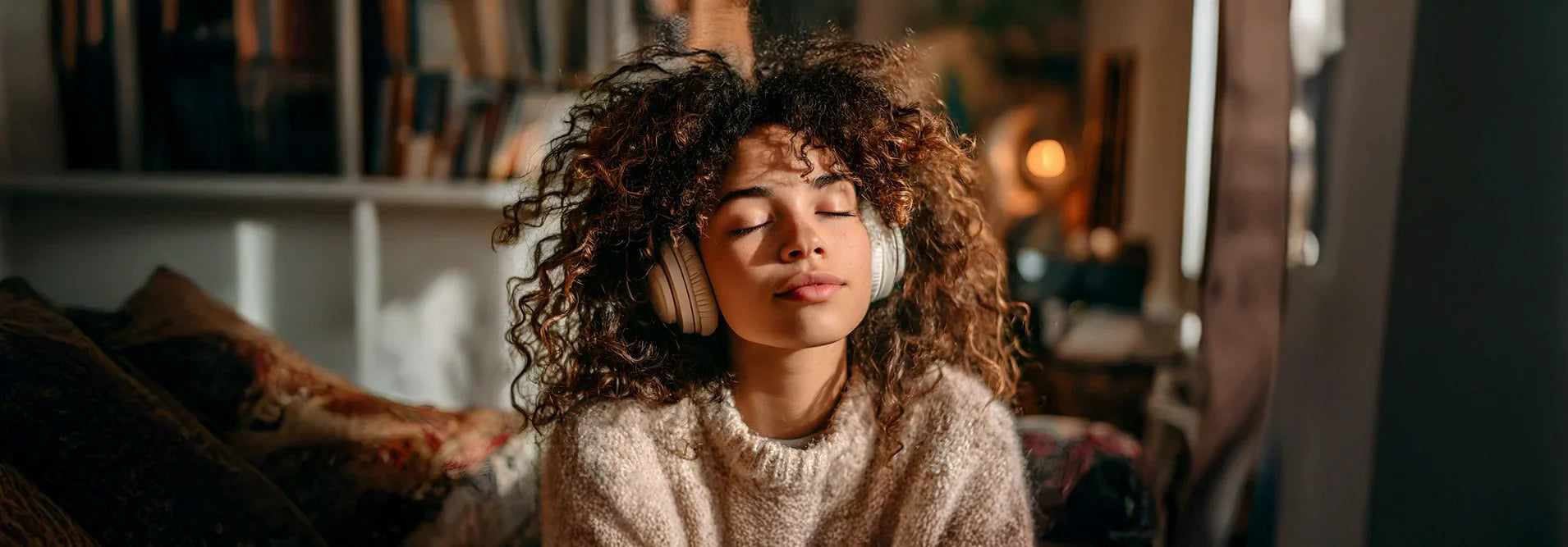 Nudos y rotura en cabello rizado: por qué ocurren y cómo evitarlos