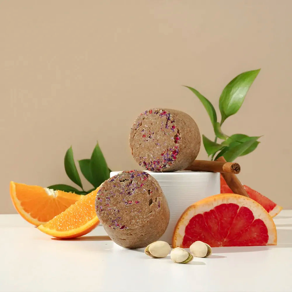 DANA – Champú reparador de cabello y cuero cabelludo seco. Proteína de trigo, canela Ceylán y esencia de bergamota