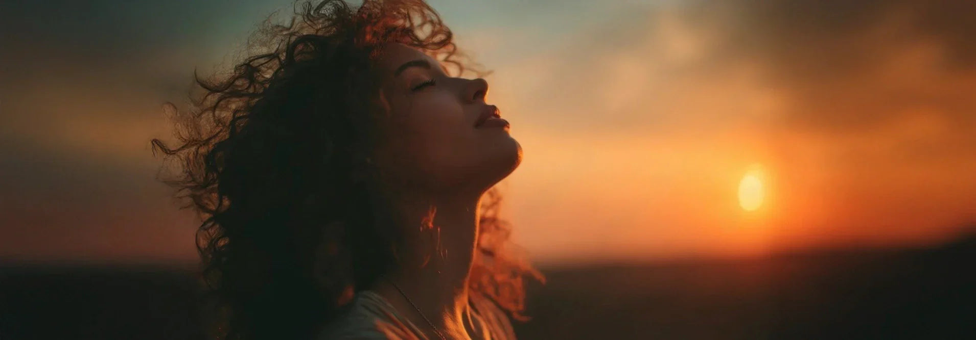 ¿Por qué el gel deja el rizo duro como un alambre (y cómo evitarlo)?